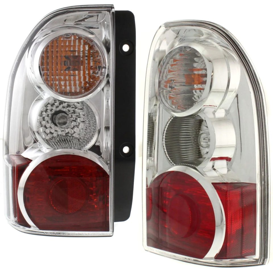 Pure Natural Set of 2 Tail Light For 2004-2005 Suzuki XL-7 LX LH & RH w/ Bulb(s)